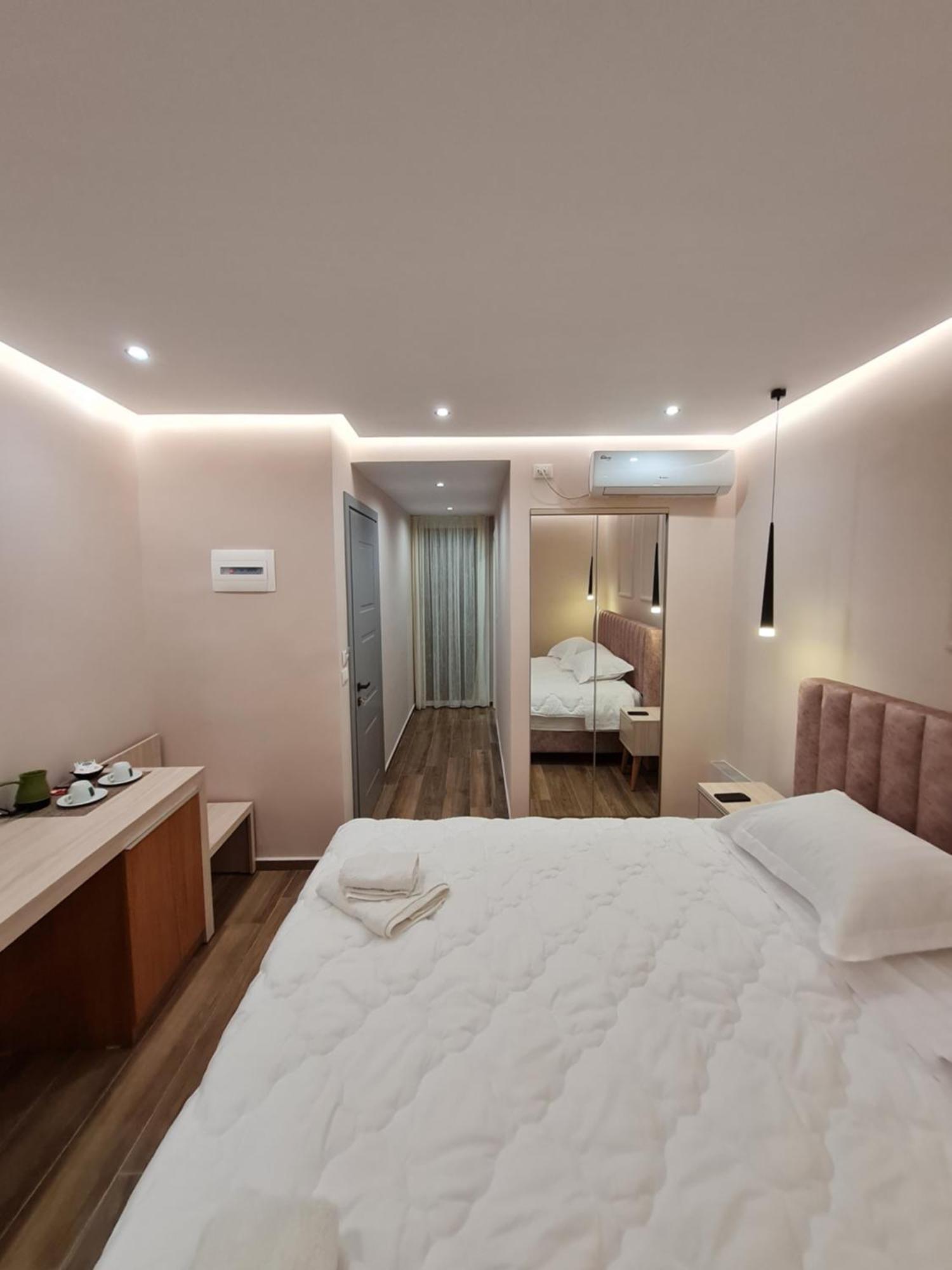 Himara 28 Hotel Himare Quarto foto
